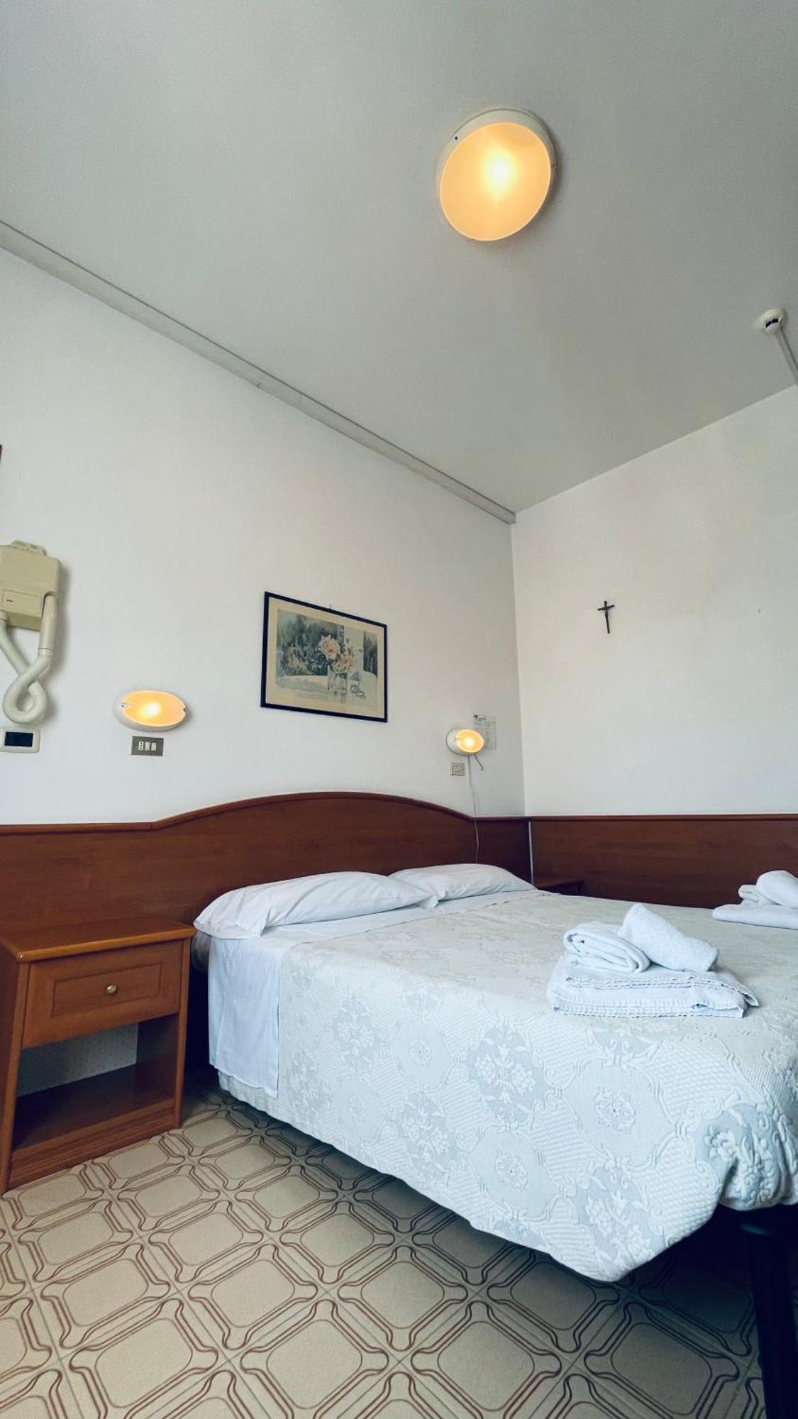 Hotel Villa Verde San Mauro Mare Extérieur photo