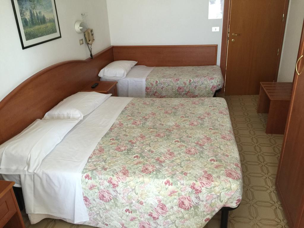 Hotel Villa Verde San Mauro Mare Extérieur photo