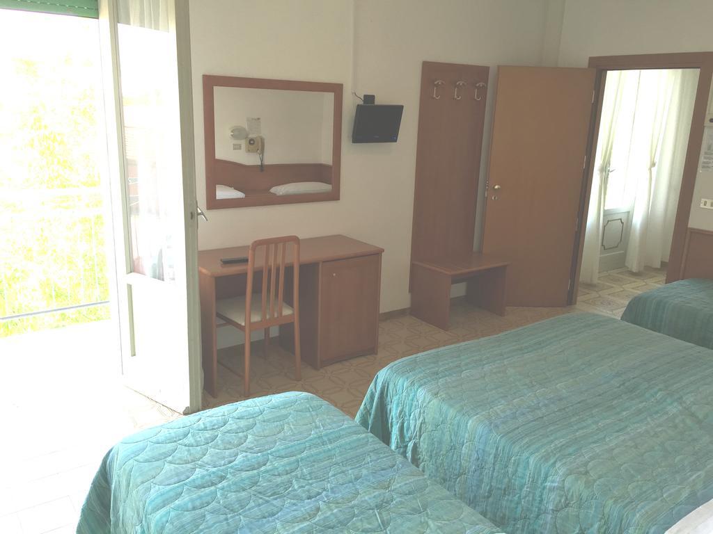Hotel Villa Verde San Mauro Mare Extérieur photo